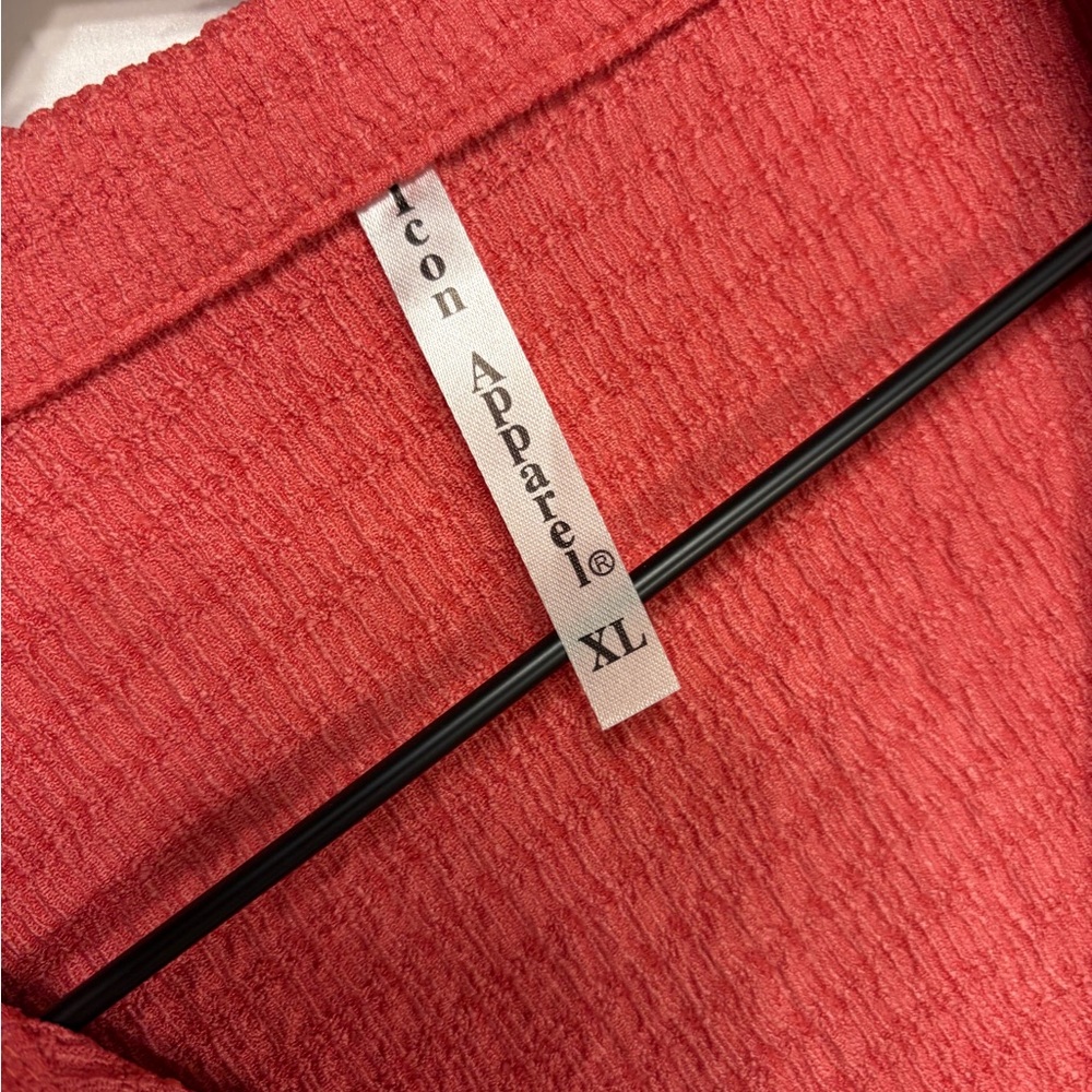 ICON Textured Coral Button-Down Shirt‎ - Picture 2 of 4